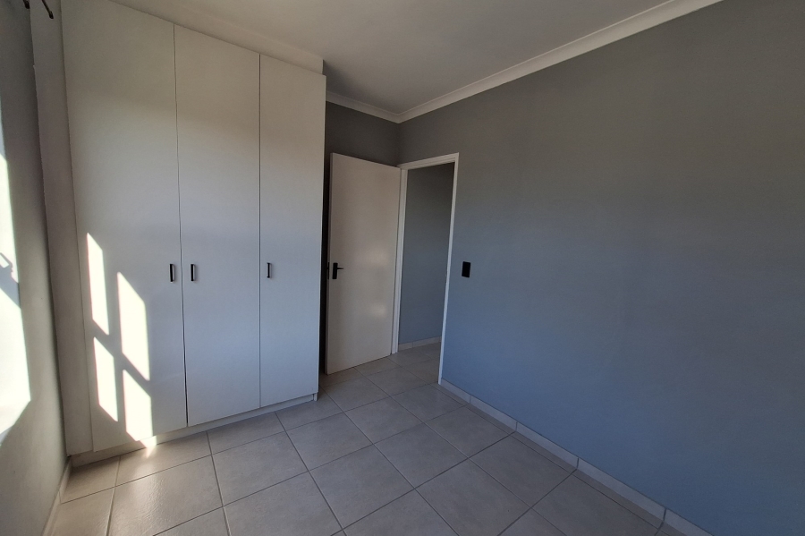 To Let 2 Bedroom Property for Rent in Vredekloof East Western Cape